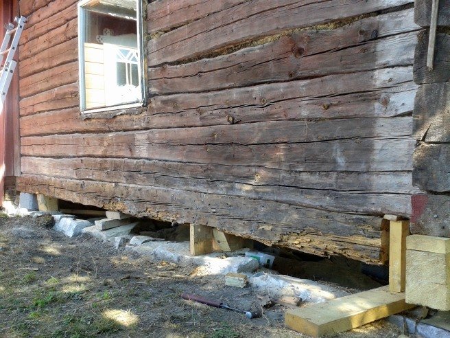 Korjaustyö meneillään